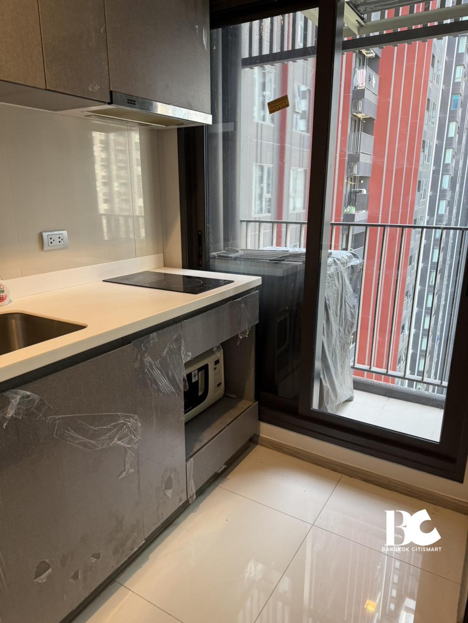 Studio 25.5 ตร.ม. ห้องสวย ต่ำกว่า 4.1 ล้าน ตึกใหม่ ใกล้ MRT | Life Asoke Hype | 4.06 ล้านบาท Studio 25.5 ตร.ม. ห้องสวย ต่ำกว่า 4.1 ล้าน ตึกใหม่ ใกล้ MRT | Life Asoke Hype | 4.06 ล้านบาท
