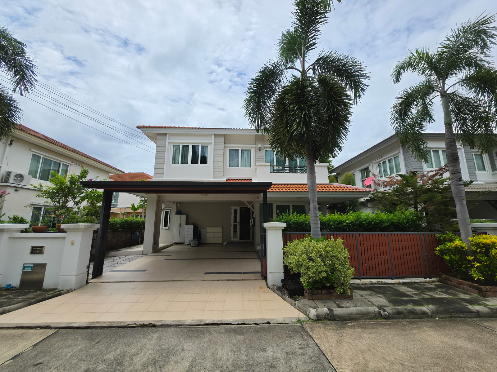 ขายบ้านเดี่ยวติด ถ.ราชพฤกษ์ แบรนด์ Q House ร่มรื่นน่าอยู่😍