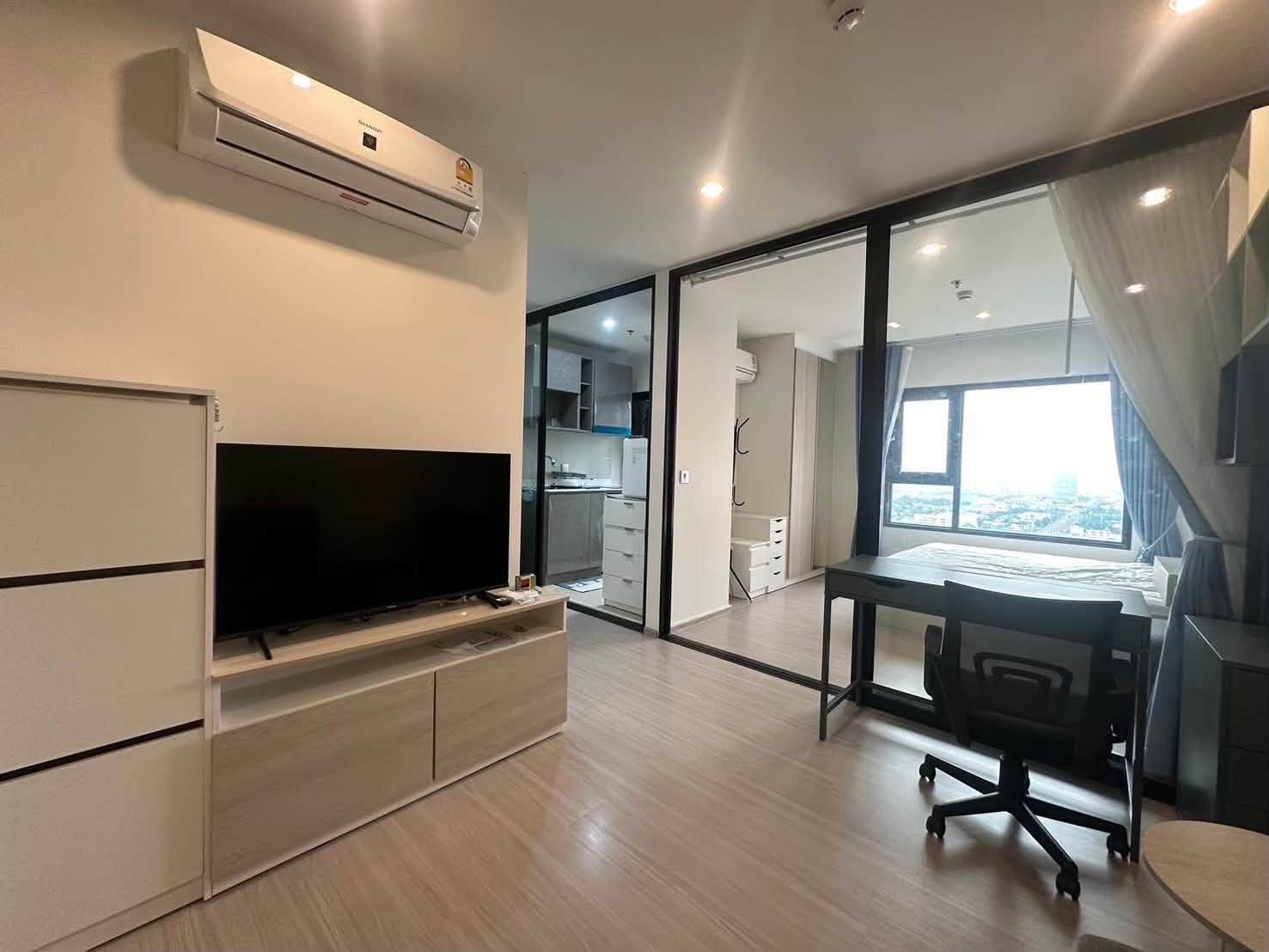 PFD-08986 Condo for rent, Aspire Erawan Prime, city view room, fully furnished, ready to move in, good location next to BTS Chang Erawan 🏙️✨ PFD-08986 Condo for rent, Aspire Erawan Prime, city view room, fully furnished, ready to move in, good location next to BTS Chang Erawan 🏙️✨