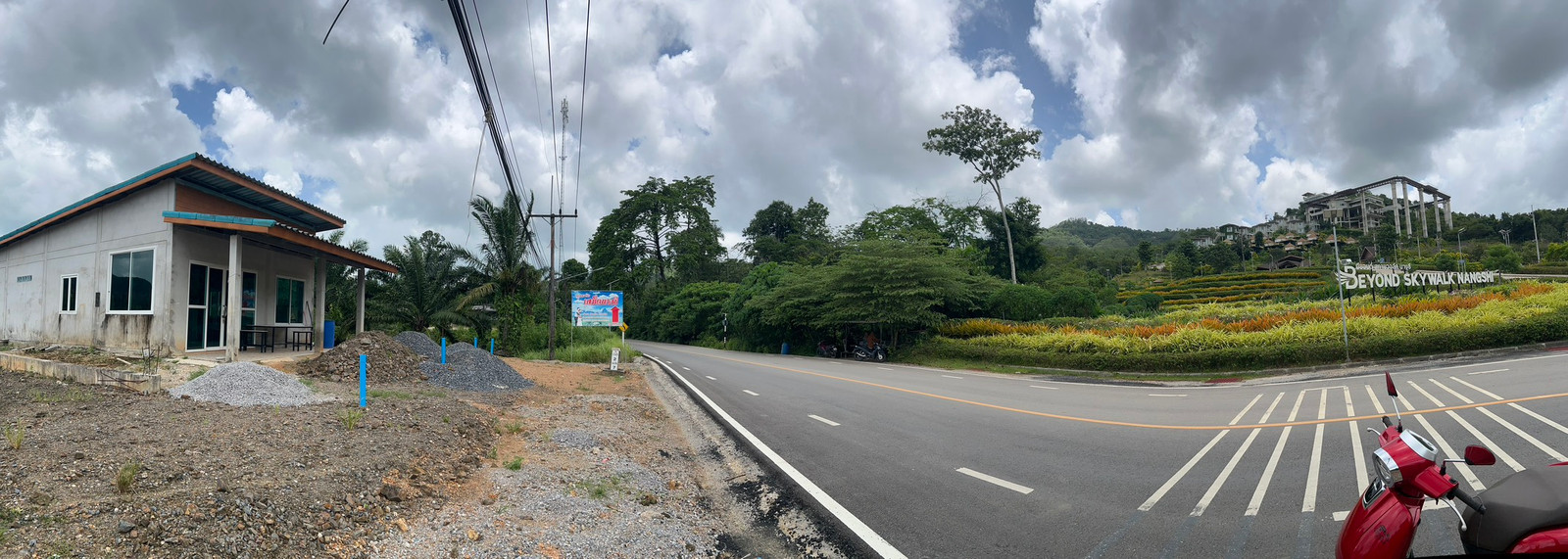 House for sale with land, 142 sq m, Phang Nga, next to the main road, opposite Beyond Skywalk Nang Chi | whole plot 3.9 million