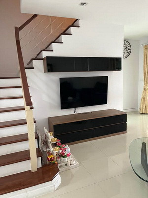 [ให้เช่า] หมู่บ้าน เออร์เบิน สาทร / 3 ห้องนอน 3 ห้องน้ำ / 23 ตรว. 180 ตรม. **35,000** ทาวน์โฮม 3 ชั้นติดถนนราชพฤกษ์ เฟอร์นิเจอร์และเครื่องใช้ไฟฟ้าครบชุด เดินทางสะดวก พร้อมเข้าอยู่ ใกล้รถไฟฟ้าบีทีเอสบางหว้า – รูปที่ 4