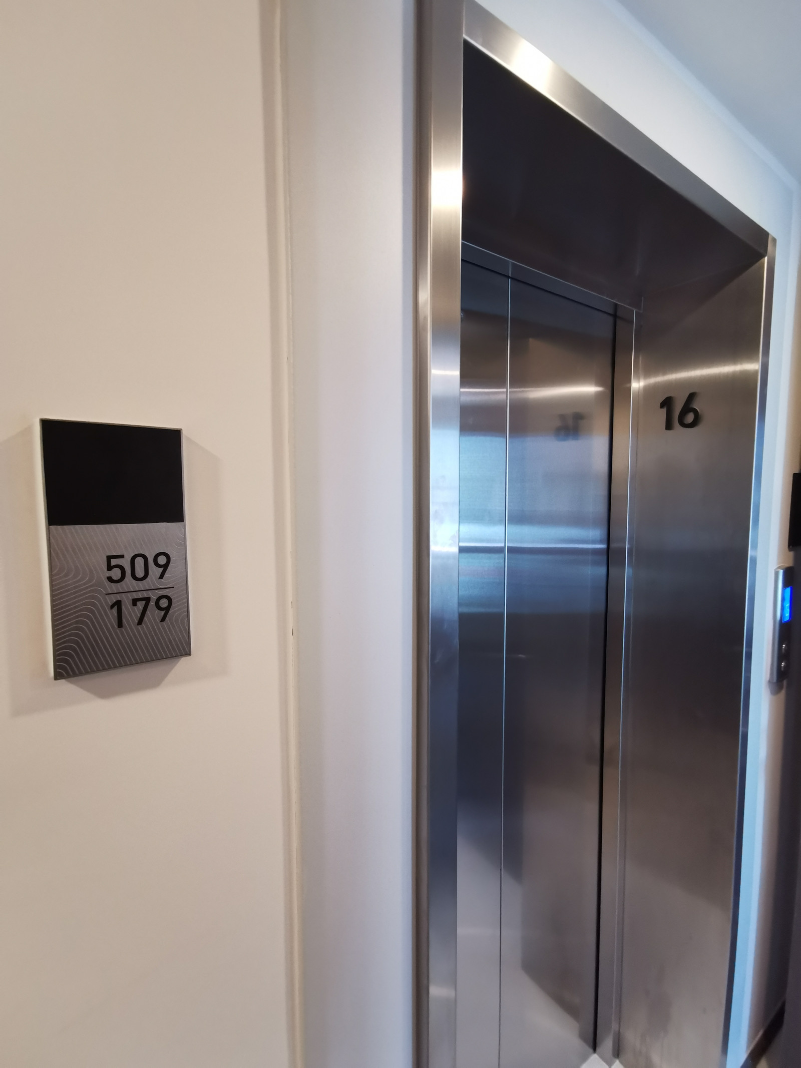 For rent Condo  Ideo Q Siam - Ratchathewi Fully Furnished  (S15-31142)