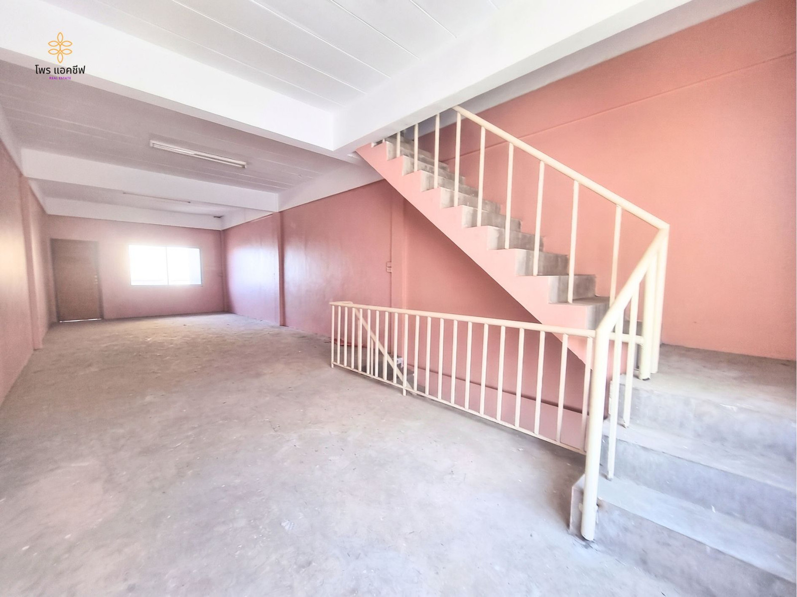 Cheap sale, commercial building, 2 adjacent units, community location, suitable for opening a clinic. – รูปที่ 4