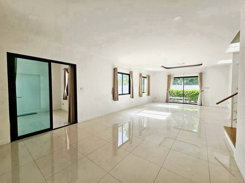 ขายบ้านเดี่ยว พร้อมที่ดินเนื้อที่เยอะ มณีรินทร์ ไพรเวซี่ ศรีราชา-หนองขาม – รูปที่ 3