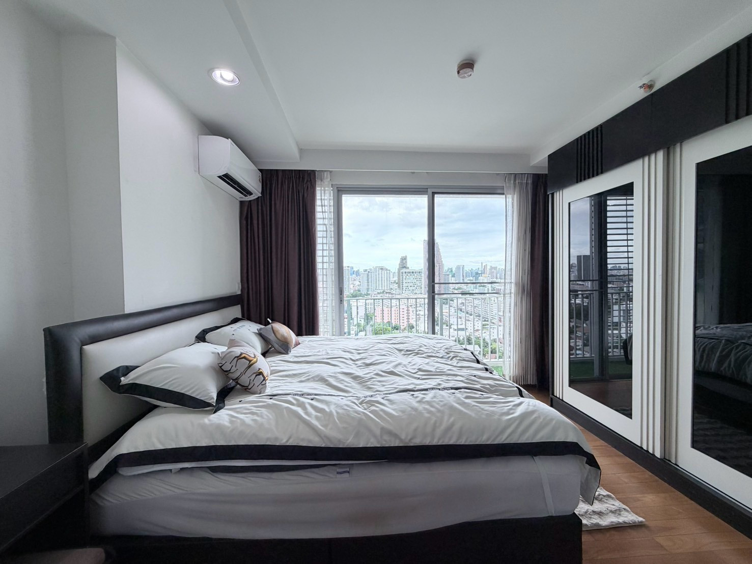 ขายด่วน THE LINE Phahonyothin Park | ชั้น 20 วิวสูง ใจกลางพหลโยธิน-ลาดพร้าว ขายด่วน THE LINE Phahonyothin Park | ชั้น 20 วิวสูง ใจกลางพหลโยธิน-ลาดพร้าว