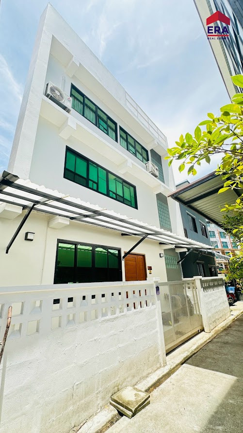 ขายโรงแรมพิษณุโลก อำเภอเมือง 327.7 ตร.ว. ถนนแม่สอด-มุกดาหาร สาย12 พร้อมดำเนินกิจการต่อ – รูปที่ 2