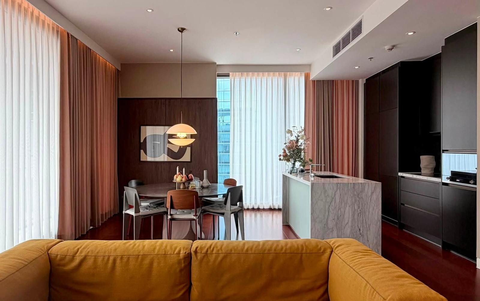 ให้เช่าคอนโด KHUN by YOO ระดับ Ultimate Luxury 2 BED เฟอร์นิเจอร์ครบ ใจกลางทองหล่อ ใกล้ BTS ทองหล่อ -RW008303 – รูปที่ 3