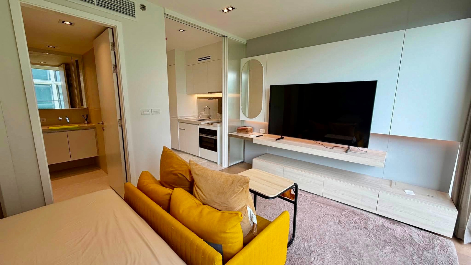 Condo for Rent | SCOPE Promsri Sukhumvit 49 Luxury Pet-Friendly Condo | Corner Unit | 28 Sq.m. | Prime Sukhumvit Location Condo for Rent | SCOPE Promsri Sukhumvit 49 Luxury Pet-Friendly Condo | Corner Unit | 28 Sq.m. | Prime Sukhumvit Location