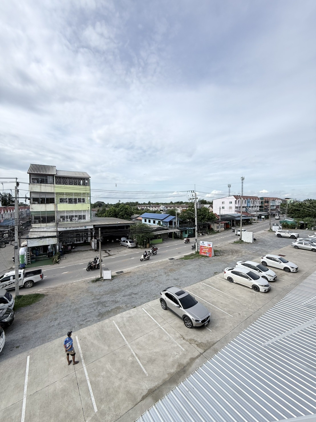🚗 ให้เช่าอาคารพาณิชย์ 3 คูหา (ซอยกันตนา บางใหญ่) ที่จอดรถกว้างขวาง จอดได้กว่า 30 คัน! – รูปที่ 3