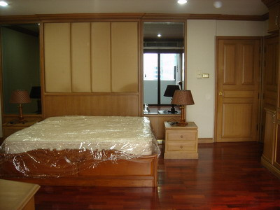 ให้เช่า คอนโดขนาดใหญ่ 4 ห้องนอน ขนาด 364.63 ตรม. ย่านอโศก-สุขุมวิท – รูปที่ 4