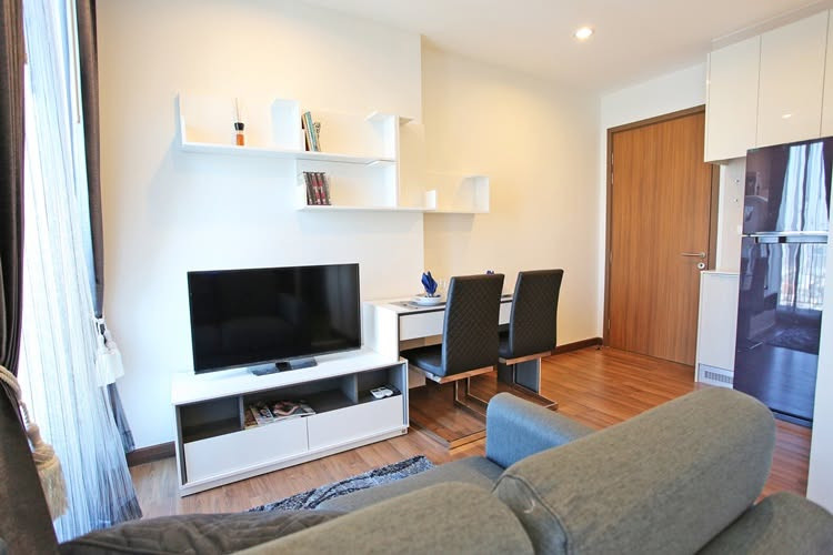 Urgent sale! CHEWATHAI INTERCHANGE near MRT Tao Poon, 22nd floor, city view Urgent sale! CHEWATHAI INTERCHANGE near MRT Tao Poon, 22nd floor, city view