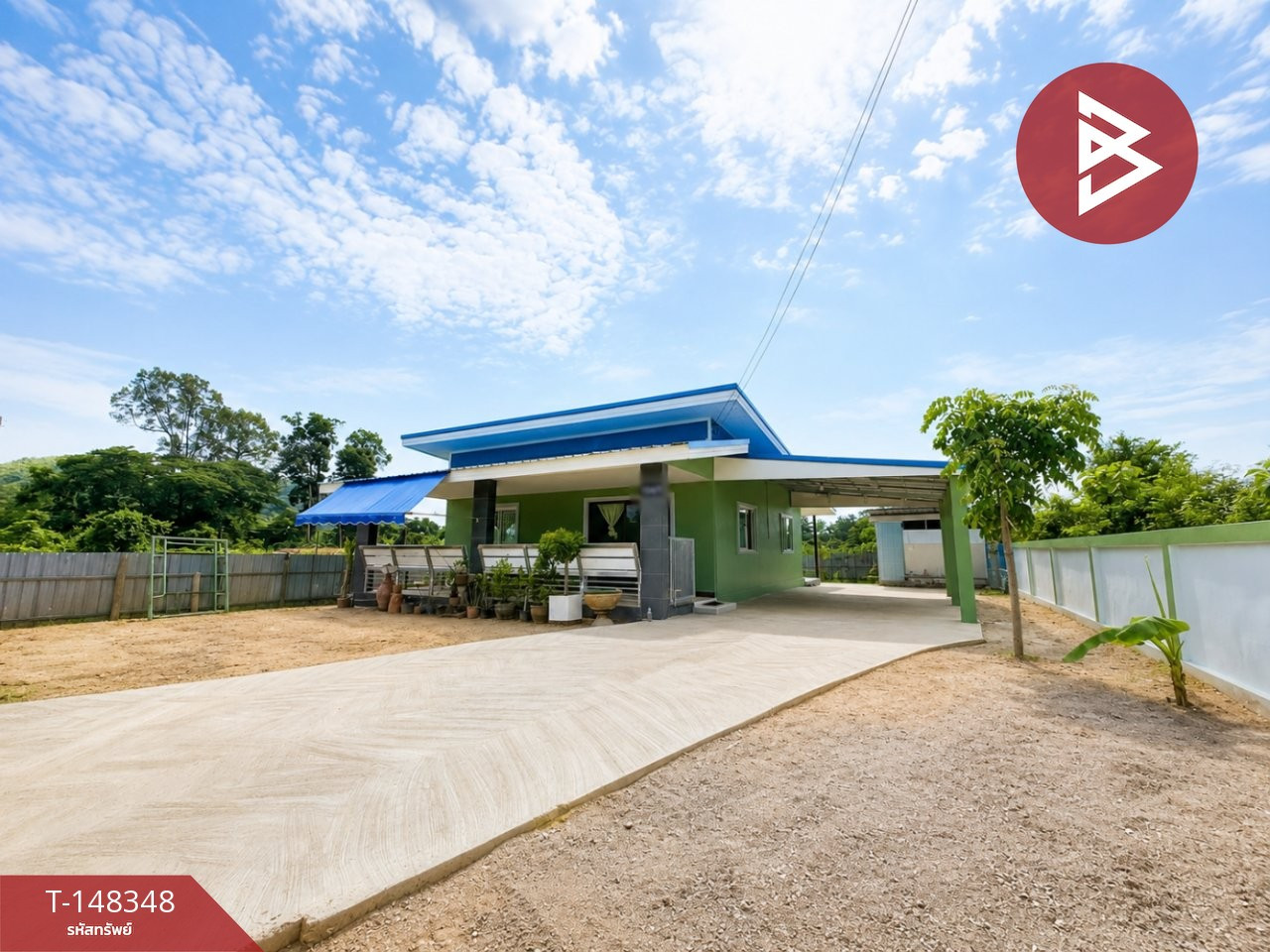Single house for sale, area 1 ngan, Ang Thong, Ratchaburi.
