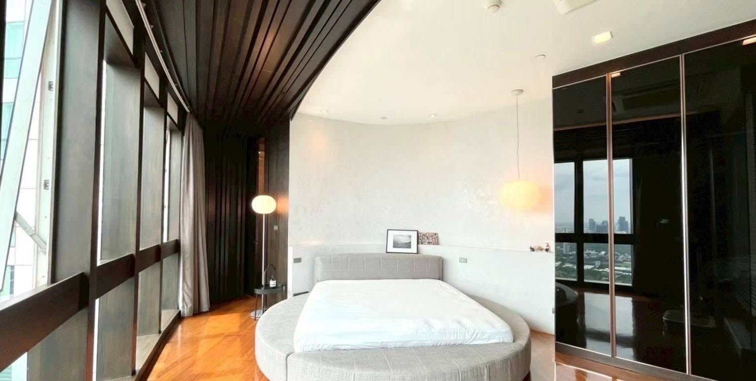 🏢The only condo that Decorated with teak wood Like a Thai style house🧱 Penthouse 323.03 sq m. 18 minutes to BTS Phrom Phong I The Millennium Condo Sukhumvit 20 🏢The only condo that Decorated with teak wood Like a Thai style house🧱 Penthouse 323.03 sq m. 18 minutes to BTS Phrom Phong I The Millennium Condo Sukhumvit 20