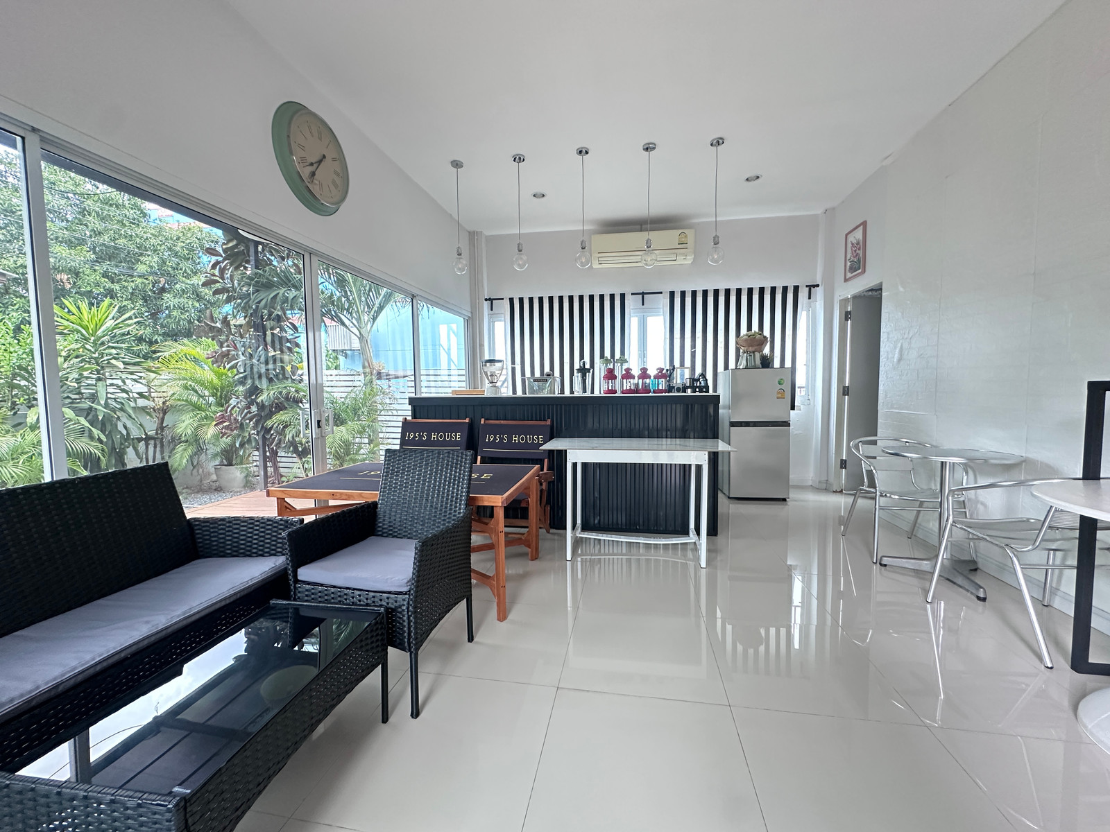 🏡 🔥 Loft style detached house for sale. Opposite Don Mueang Airport, 100 sq m, 274 sq m, 5 bedrooms, 5 bathrooms, has a rooftop terrace. 🏡 🔥 Loft style detached house for sale. Opposite Don Mueang Airport, 100 sq m, 274 sq m, 5 bedrooms, 5 bathrooms, has a rooftop terrace.