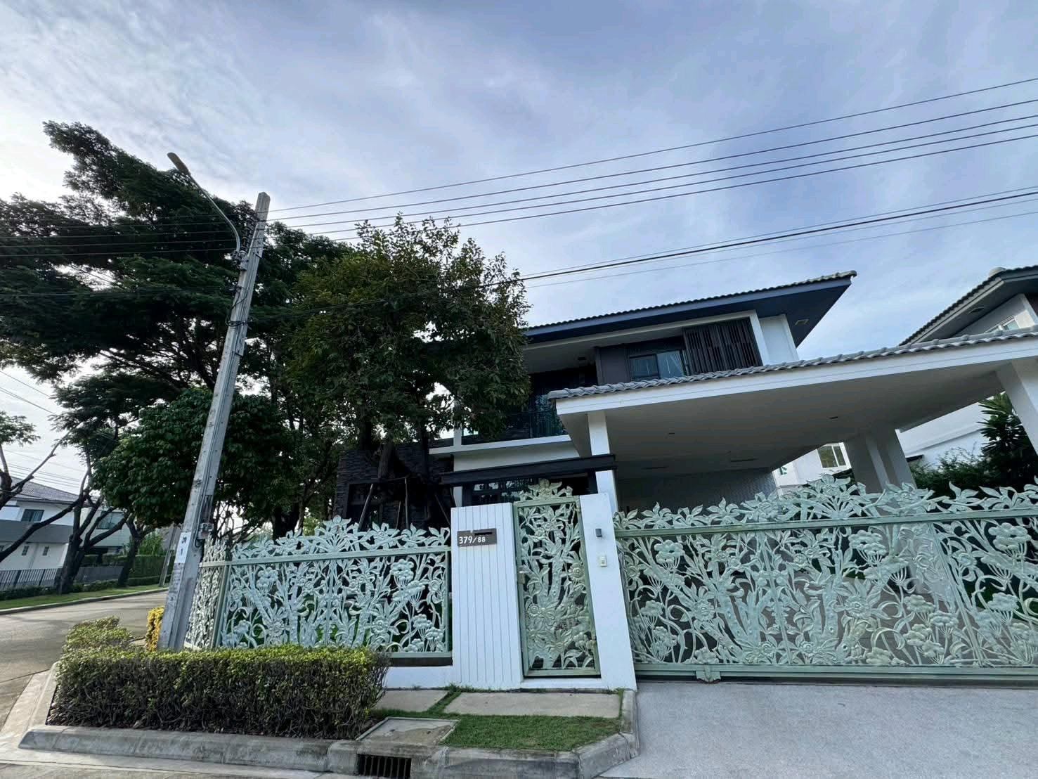 หมู่บ้านมัณฑนา วงแหวน–กัลปพฤกษ์ บ้านสวยหัวมุม ให้เช่า! 📍 ทำเลดีมาก ติดถนน กาญจนภิเษก ใกล้ The mall บางแค ถนน ราชพฤกษ์ รร เลิศหล้า กาญจนาภิเษก Paseo กาญจนาภิเษก บ้านเดี่ยวหัวมุม ติดถนนเมน ใกล้คลับเฮ้าส์–ฟิตเนส–สระว่ายน้ำ (เพียง 30 เมตร) 🏡 บ้านสภาพใหม่ 9 หมู่บ้านมัณฑนา วงแหวน–กัลปพฤกษ์ บ้านสวยหัวมุม ให้เช่า! 📍 ทำเลดีมาก ติดถนน กาญจนภิเษก ใกล้ The mall บางแค ถนน ราชพฤกษ์ รร เลิศหล้า กาญจนาภิเษก Paseo กาญจนาภิเษก บ้านเดี่ยวหัวมุม ติดถนนเมน ใกล้คลับเฮ้าส์–ฟิตเนส–สระว่ายน้ำ (เพียง 30 เมตร) 🏡 บ้านสภาพใหม่ 9