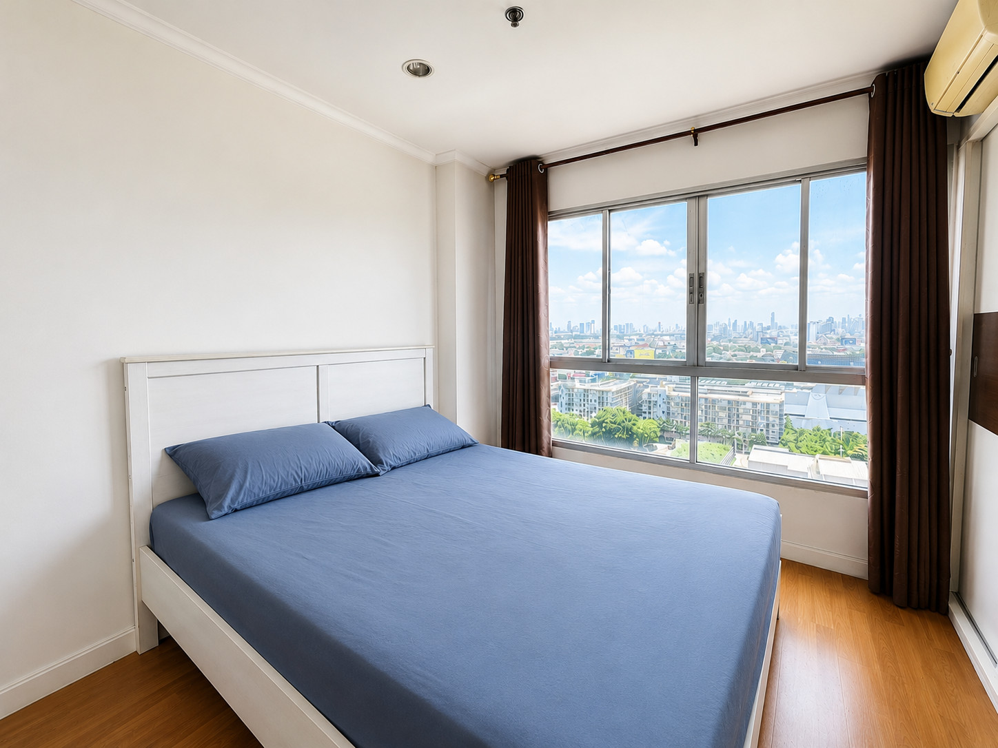 ขายถูก ฟรีโอน!! ใกล้ช่อง3 ลุมพินี พระราม4-กล้วยน้ำไท Condo Free Transfer!! Lumpini Place Rama 4 - Kluaynamthai ขายถูก ฟรีโอน!! ใกล้ช่อง3 ลุมพินี พระราม4-กล้วยน้ำไท Condo Free Transfer!! Lumpini Place Rama 4 - Kluaynamthai