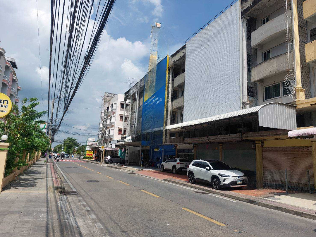 ขายและให้เช่าอาคารพาณิชย์สูง 4.5 ชั้น ริมถนนซอยลาดพร้าว 80 แยก 22 เขตวังทองหลาง – รูปที่ 3
