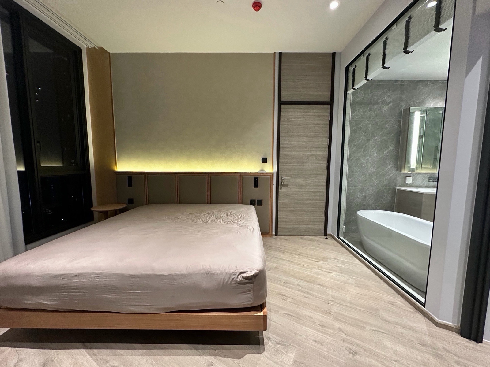 HOT INVESTMENT DEAL for sale with tenant | The Crest Park Residences, 15th floor HOT INVESTMENT DEAL for sale with tenant | The Crest Park Residences, 15th floor