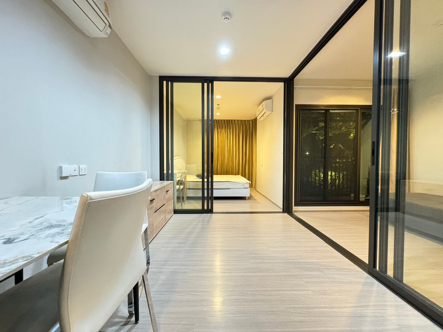 Life Sathorn Sierra 1 ห้องนอน + 1 ห้องทำงาน, ห้องวิวสวน ว่างพร้อมให้เช่า
