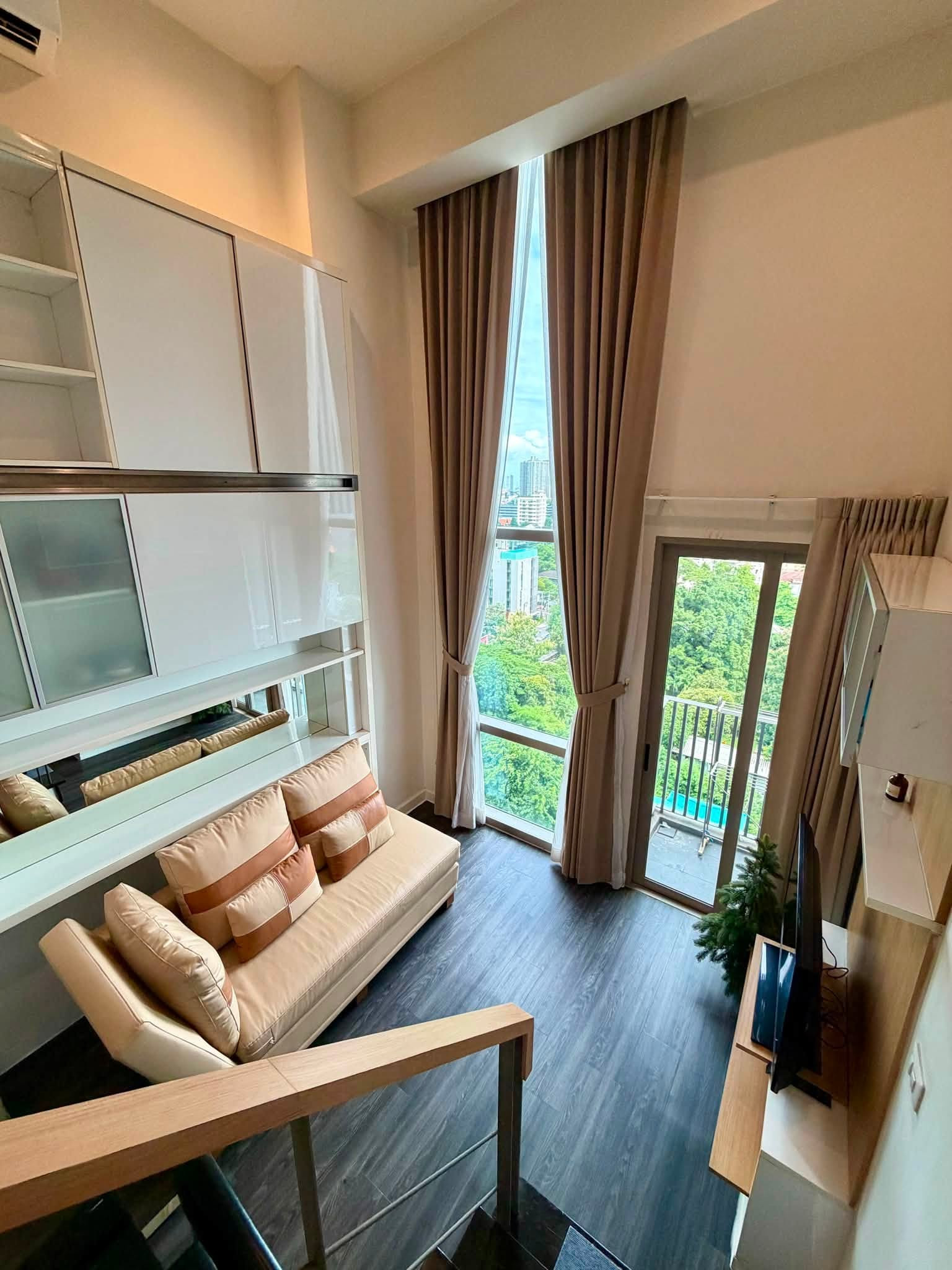 Pet Friendly เลี้ยงสัตว์ได้ IDEO MORPH 38Near BTS Tonglor ไอดีโอ มอร์ฟ 38 ติด BTS ทองหล่อ มีรถ รับ-ส่ง หรือ เดินไปBTS ได้ Pet Friendly เลี้ยงสัตว์ได้ IDEO MORPH 38Near BTS Tonglor ไอดีโอ มอร์ฟ 38 ติด BTS ทองหล่อ มีรถ รับ-ส่ง หรือ เดินไปBTS ได้