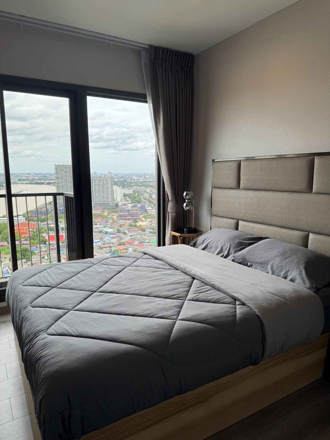 Condo for rent, The Politan Aqua, along the Chao Phraya River.