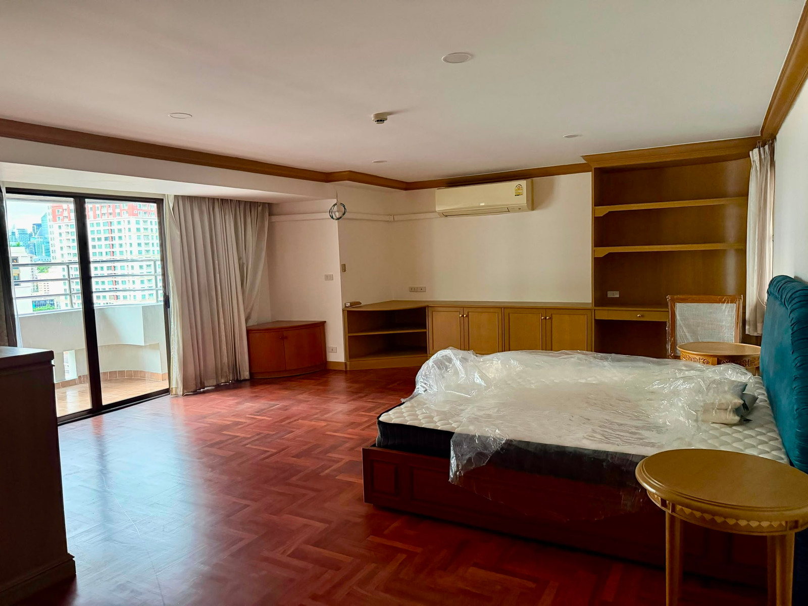 Condo for rent Sukhumvit, very large room, very new furniture, location Soi Sukhumvit 20. – รูปที่ 2