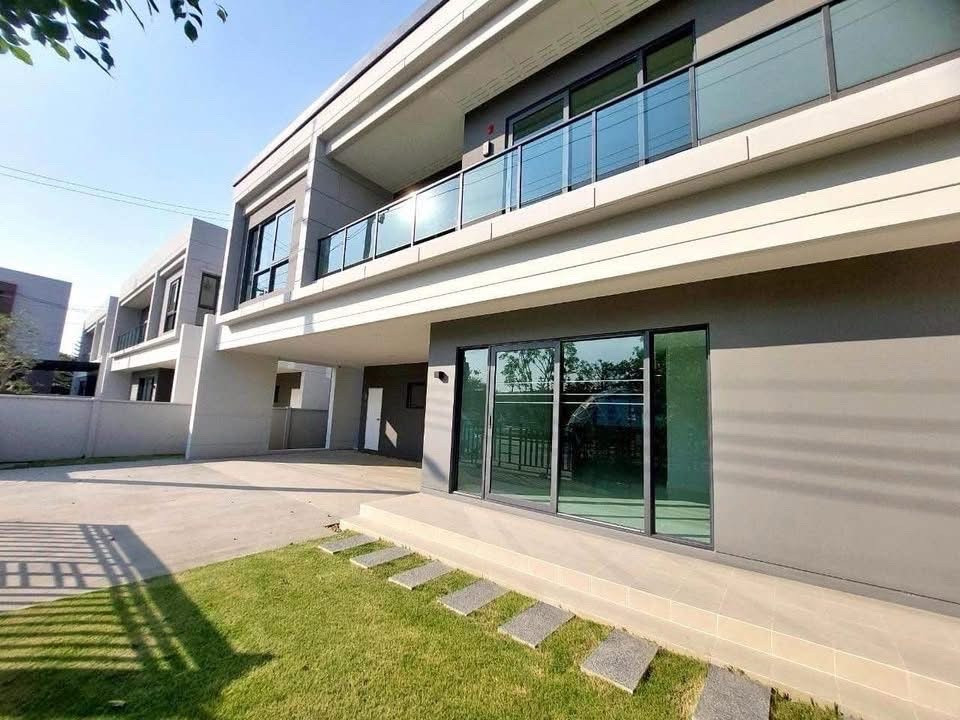 🏡 RARE UNIT | Centro Bangna  — largest type in project ✨Special price for rent🔥