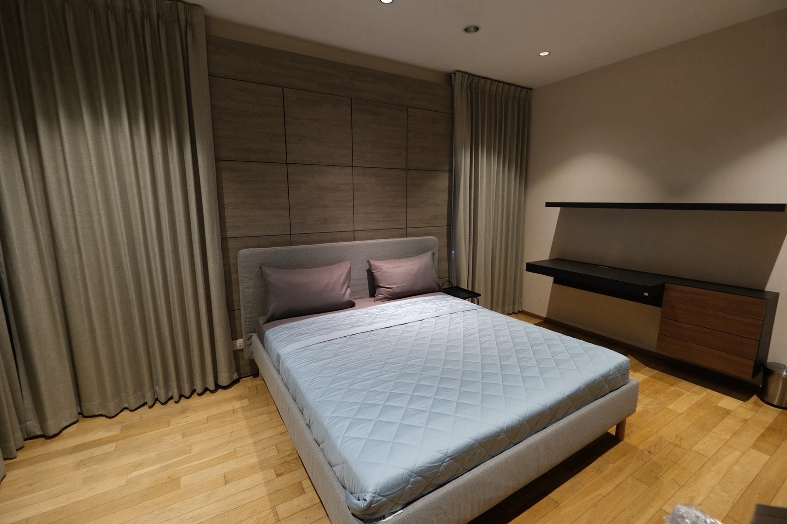 The emporio place😍📞0825686458 The emporio place😍📞0825686458