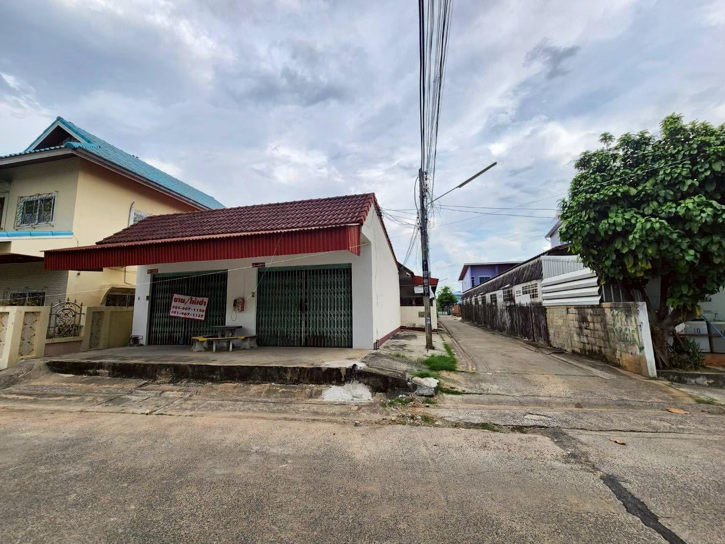 🏢🔥 ขายเหมา 2 ล้านบาท! อาคารพาณิชย์ + ห้องเช่า 10 ยูนิต | 2 โฉนด บนทำเลถนนเทพา 9 ศรีสะเกษ – รูปที่ 4