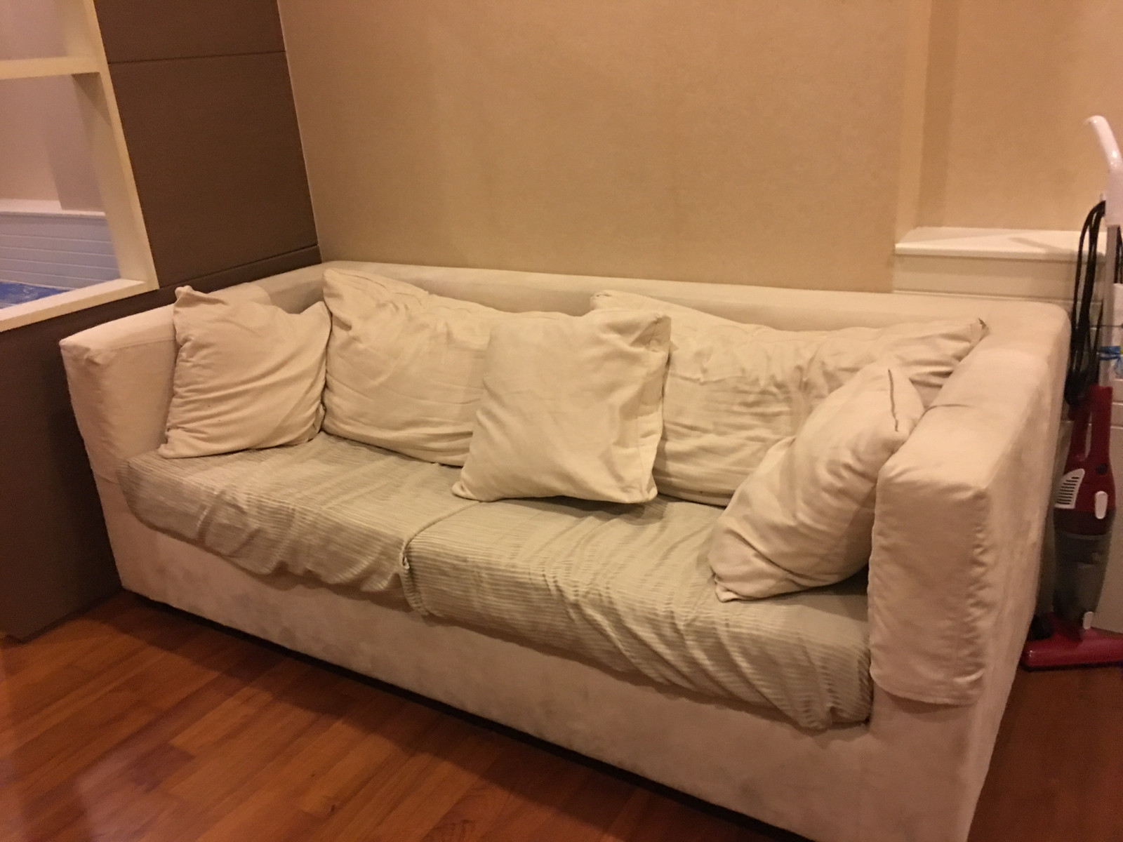 TWP934 Sale | Ivy Sathorn studio Bedrooms Near BTS Chong Nonsi, Saint Louis & Surasak