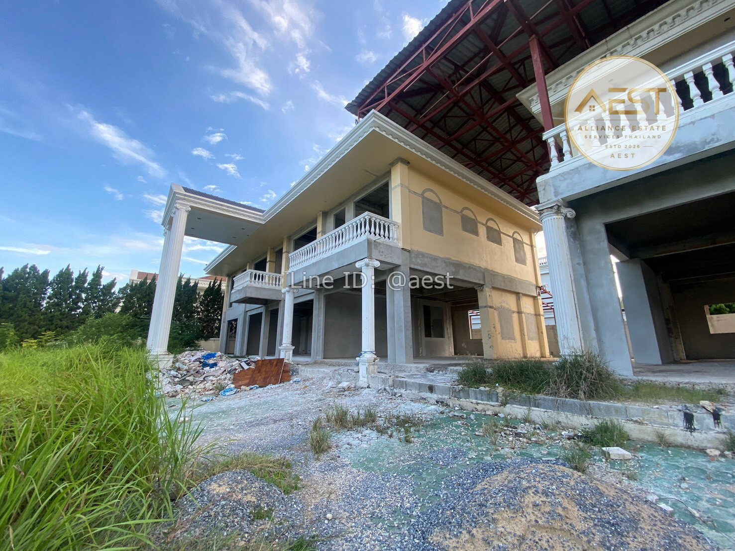 For Sale Land for sale with 2-story detached house, Evergreen City Village Bangkhae, size 181 sq m. 📍 Soi Ton Project
