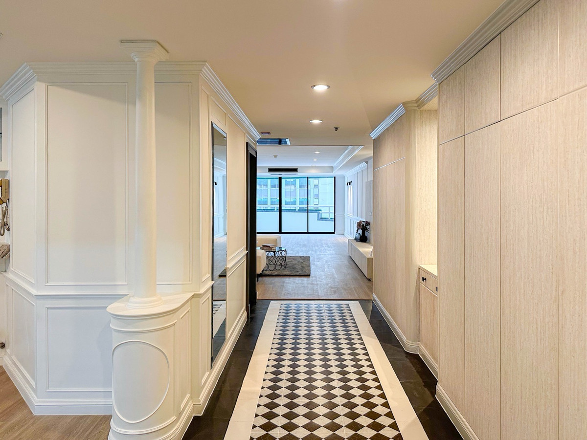 Fully modern style renovated room, large size 3 bedrooms in Asoke super prime area for sale, best to live, near Terminal 21 and BTS Asoke or MRT Sukhumvit – รูปที่ 3