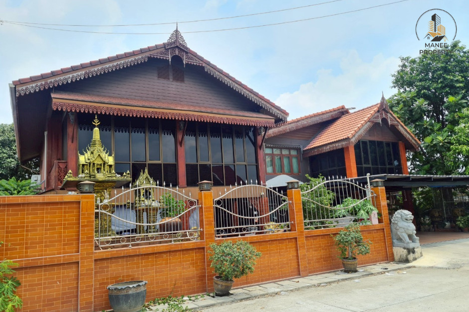 Single house for sale, Thai style house, Baan Suan Kao Saen project. Lanna style house House next to the waterfront Shady atmosphere Good location, convenient travel Single house for sale, Thai style house, Baan Suan Kao Saen project. Lanna style house House next to the waterfront Shady atmosphere Good location, convenient travel