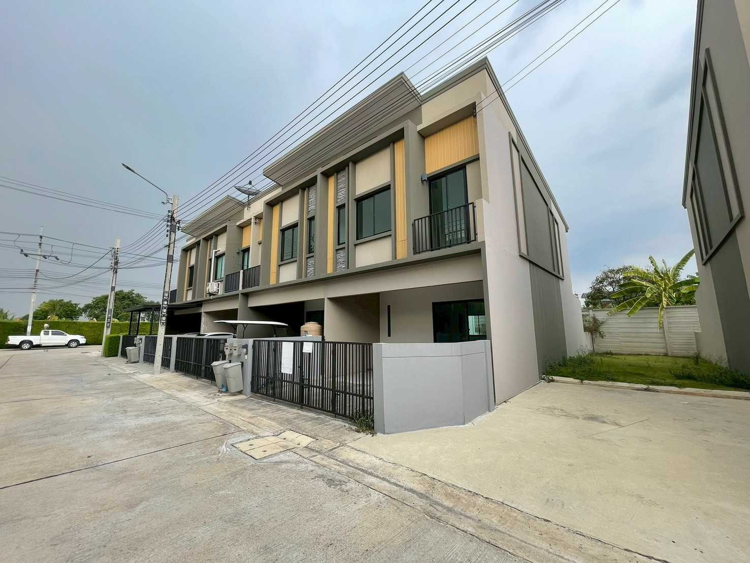 S GATE TOWN ราชพฤกษ์ 345 ทาวน์โฮม 2 ชั้น สไตล์รีสอร์ต ย่านบางบัวทอง ติดถนน 345 (ต.ลำโพ อ.บางบัวทอง จ.นนทบุรี) ราคา 3,900,000 บาท – รูปที่ 2