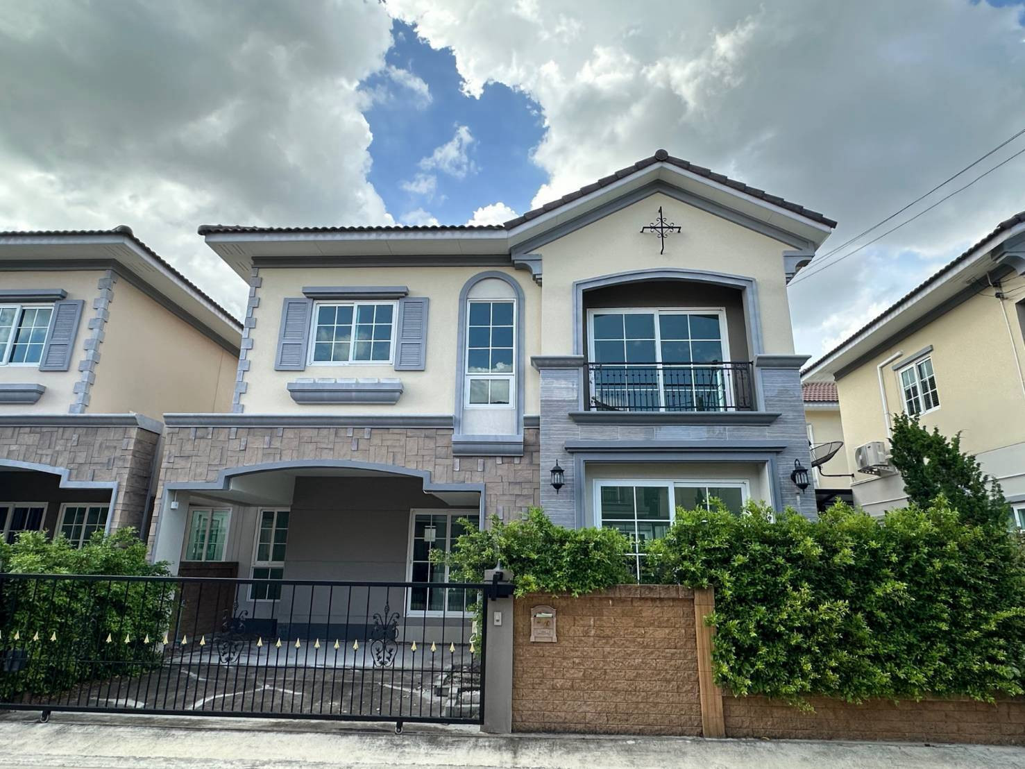 SPP108🔥 บ้านหรูสไตล์อิตาลี 4 ห้องนอน ราคา 4.68 ล้าน!  🏡 Golden Neo 3 พระราม 2 