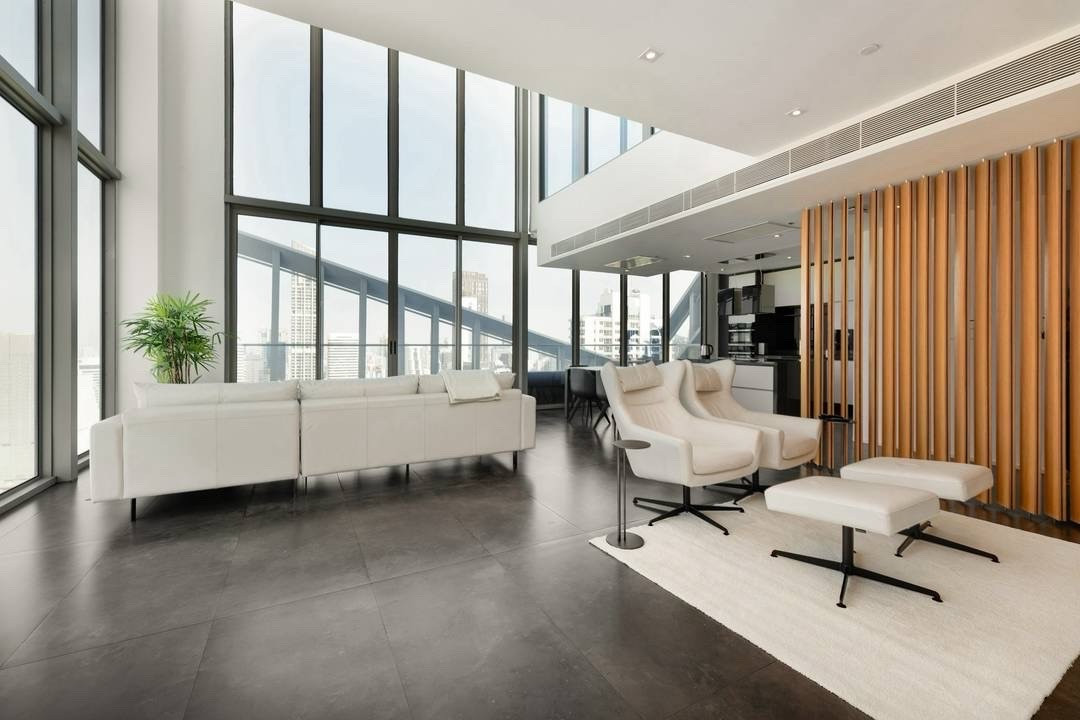 duplex penthouse in sukhumvit 11 มีเพียง 1 ห้องต่อชั้น ( บีทีเอส นานา , bts nana ) duplex penthouse in sukhumvit 11 มีเพียง 1 ห้องต่อชั้น ( บีทีเอส นานา , bts nana )