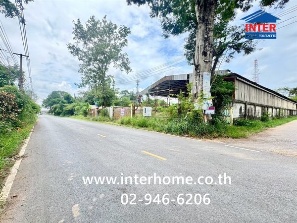 Warehouse + land 1 rai 301 sq m. Warehouse + land near Chalerm Kanchana University, Mittraphap Road (Highway 2), Mueang Nakhon Ratchasima, Nakhon Ratchasima.