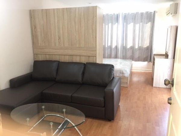 For rent / sale Condo Lumpini Ville Cultural Center, studio room 30 sq m., 6th floor, Building D1, brand new furniture and appliances.