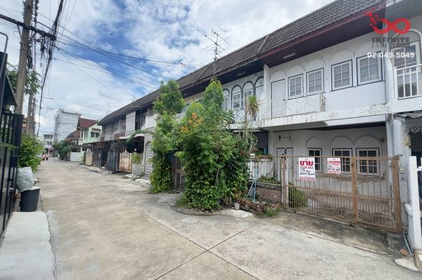 ขายทาวน์เฮาส์ 2 ชั้น 24 ตร.ว. ลาดปลาเค้า 59 ใกล้ถนนประเสริฐมนูกิจ ลาดพร้าว  