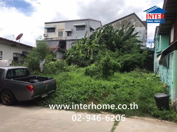 Empty land 51 sq m. Land near Wat Wachiratham Sathit Worawihan. Soi Wachiratham Sathit 67, Sukhumvit Road, Srinakarin Road, On Nut Road, Phra Khanong District, Bangkok