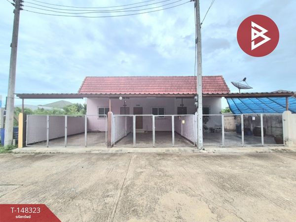 Land for sale with rental house building, area 1 ngan 27 sq m, Bang Khan Taek, Samut Songkhram.