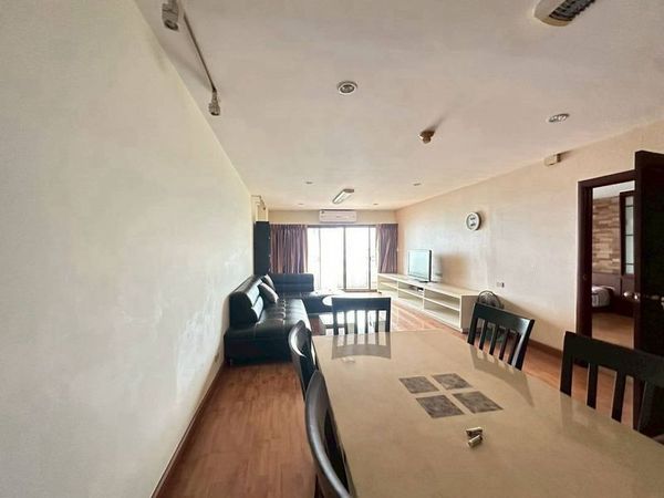 ให้เช่าคอนโดศรีราชา Eastern Tower ชั้น 18 วิวทะเล 2 นอน เลี้ยงสัตว์เล็กได้