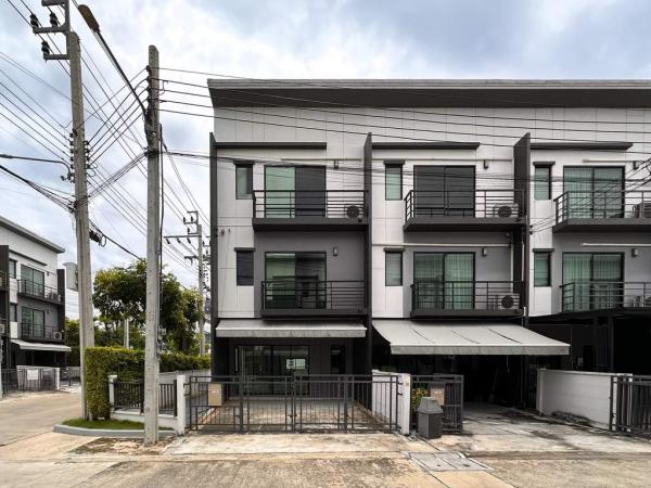 Baan Klang Muang Ratchaphruek - Rattanathibet / 3 Bedrooms (FOR SALE) EARK109