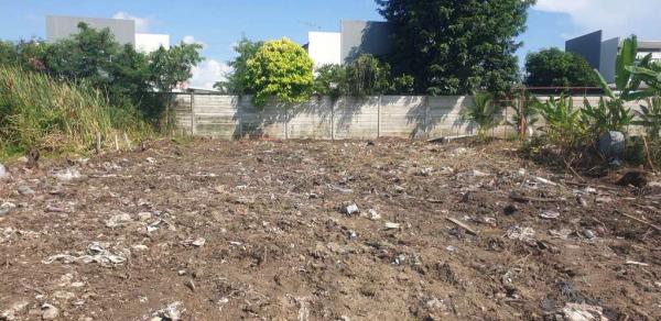 Land plot in Soi Mahachai, 112 square wah. / 112 Square Wa (FOR SALE) DA147