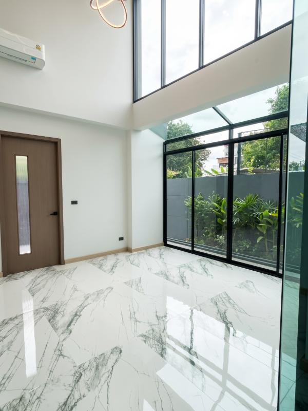 02/10/2026, ขายทาวน์เฮาส์ย่านลาดพร้าว 250 ตร.ม. ที่ดิน 35.5 ตร.ว. House Area Ladprao 🏡 0642748883