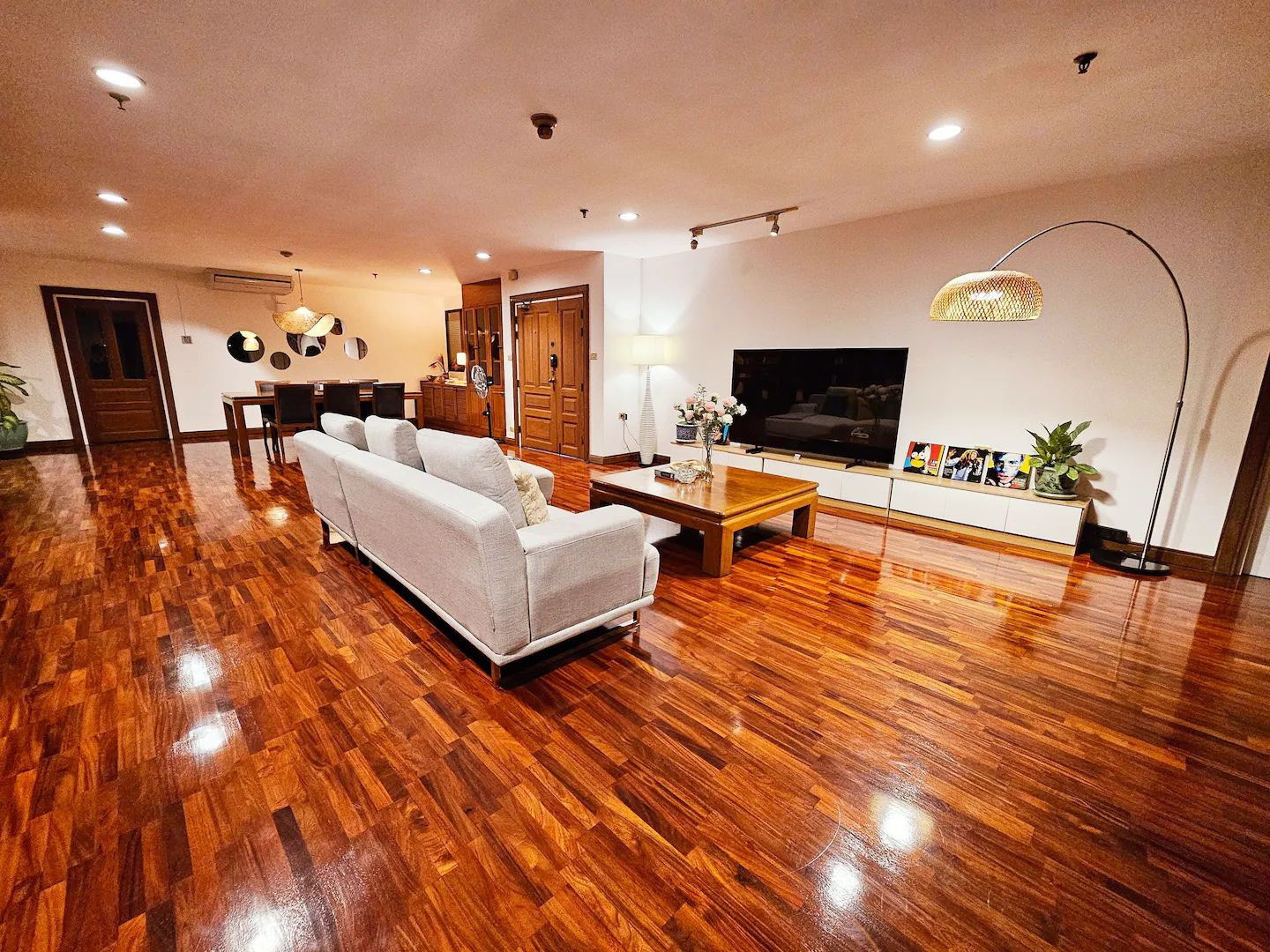 Pet Friendly 3 Beds for rent at Ploenchit – รูปที่ 3