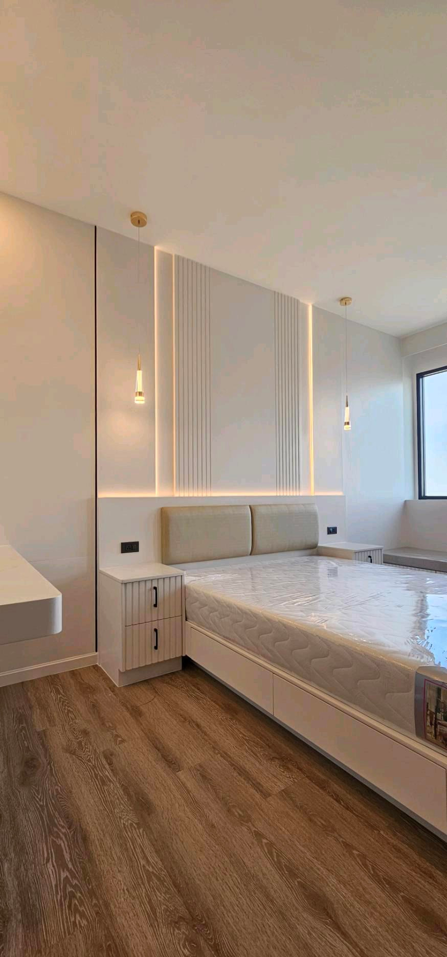 Empty room ready to move in, beautiful as described. Empty room ready to move in, beautiful as described.