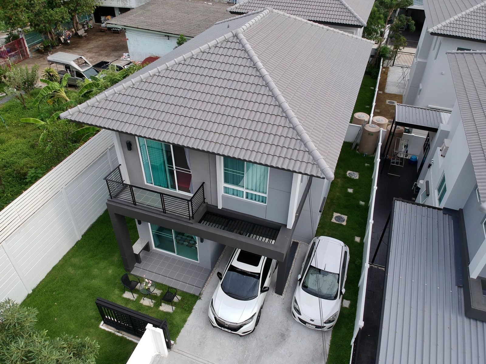 97707 - 2-story detached house for sale, corner unit, Centro Watcharapol project | Beautiful house, ready to move in, wide area, private atmosphere. 97707 - 2-story detached house for sale, corner unit, Centro Watcharapol project | Beautiful house, ready to move in, wide area, private atmosphere.