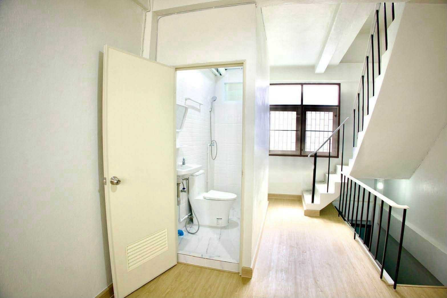 ให้เช่า Townhome สาทร 11 แยก 3  🚇🧑🏼‍🎄💯   沙吞 11, Soi 3 聯排別墅出租   – รูปที่ 4