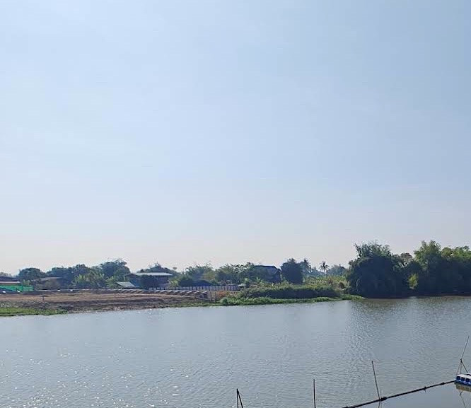 ขายที่ดินริมแม่น้ำท่าจีน อำเภอนครชัยศรี จังหวัดนครปฐม หน้ากว้างติดแม่น้ำ 80 เมตร เนื้อที่รวม 5-2-73 ไร่ ถนน 6-8 เมตร เหมาะสำหรับพัฒนา และสร้างบ้านพักอาศัยส่วนตัว ขายที่ดินริมแม่น้ำท่าจีน อำเภอนครชัยศรี จังหวัดนครปฐม หน้ากว้างติดแม่น้ำ 80 เมตร เนื้อที่รวม 5-2-73 ไร่ ถนน 6-8 เมตร เหมาะสำหรับพัฒนา และสร้างบ้านพักอาศัยส่วนตัว